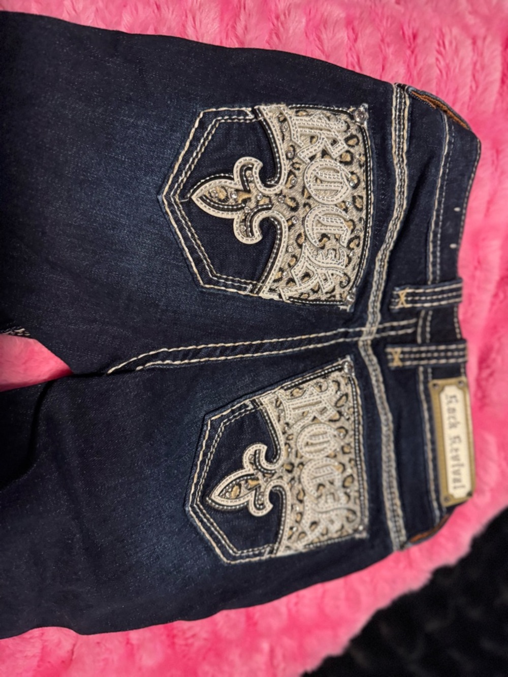 Rock Revival Dark Indigo Skinny Jeans with Cream Embellished Fleur Pockets - Picture 1 of 4